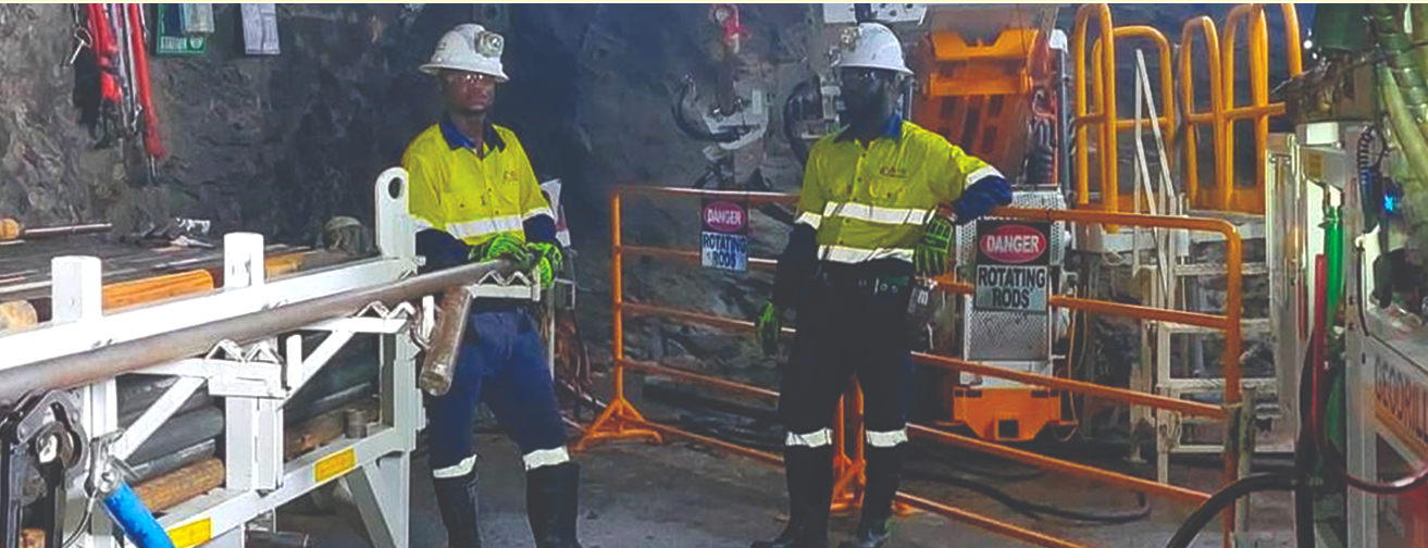 Crew handling drill rods